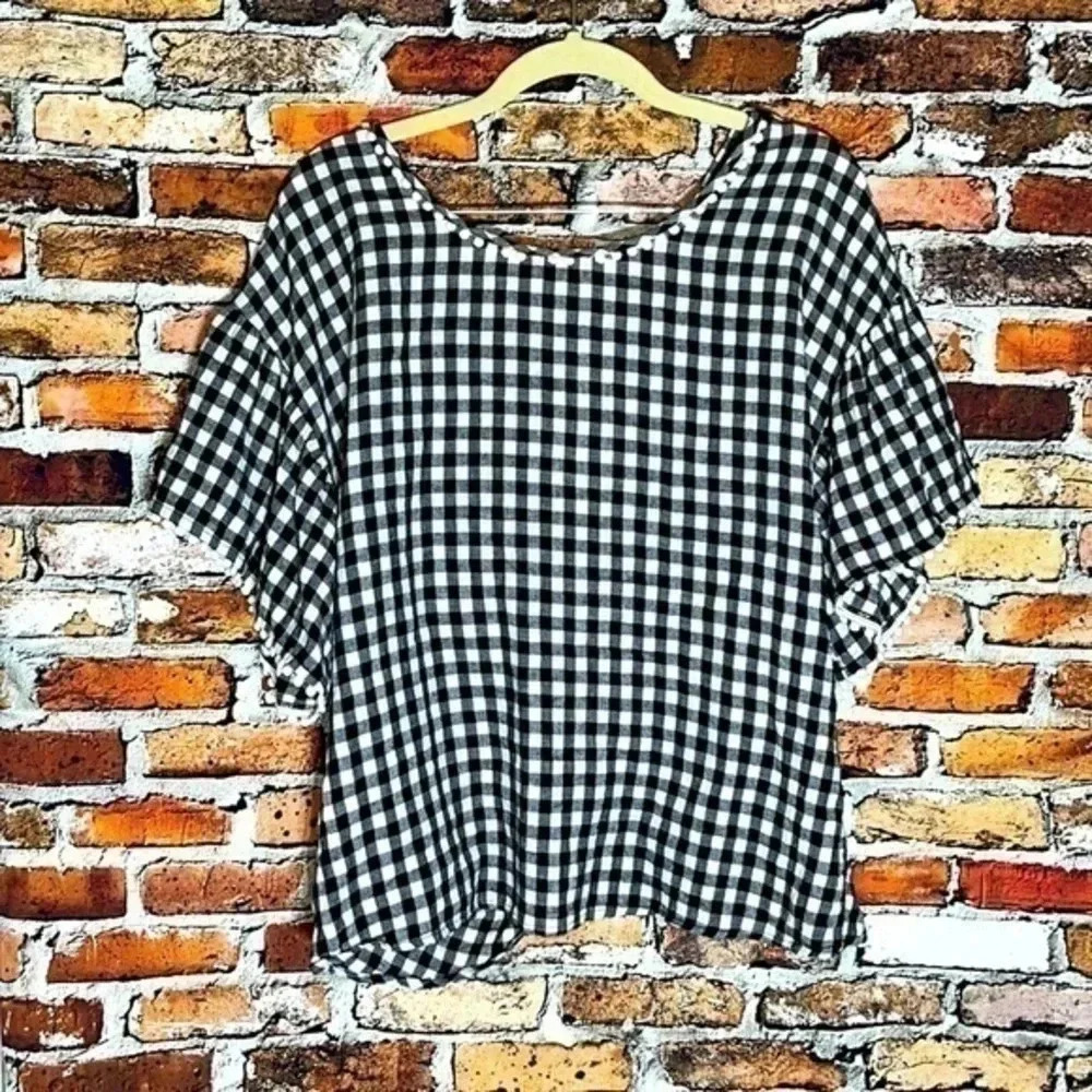 Moon River Black White Gingham Plaid Twist Back Shirt Top Size L